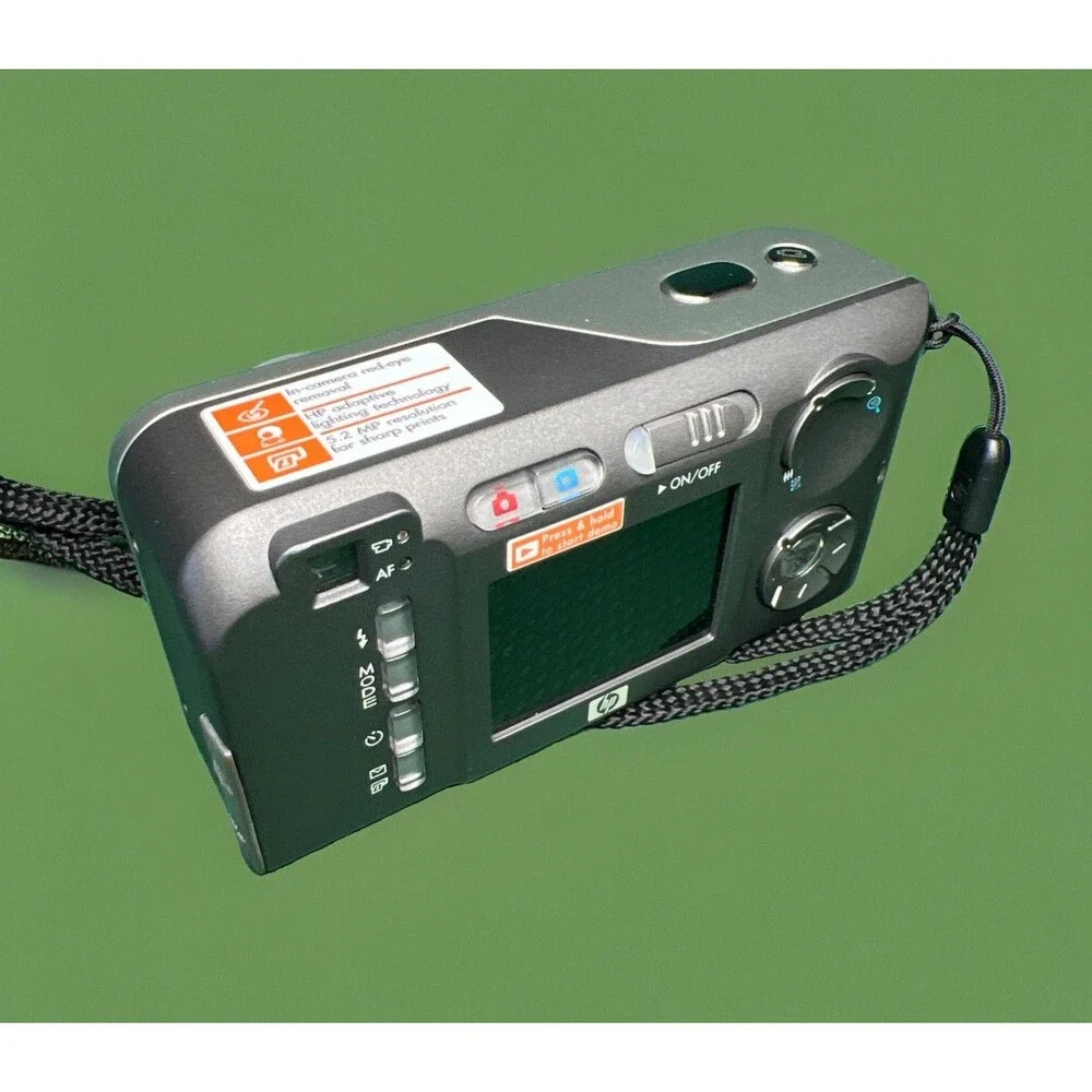 HP PhotoSmart M417 5.2MP Digital Camera - Silver